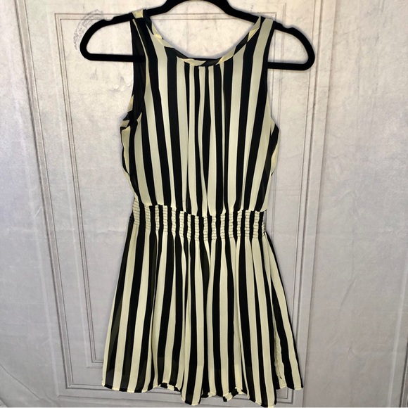 Striped Mini Dress - Picture 3 of 4